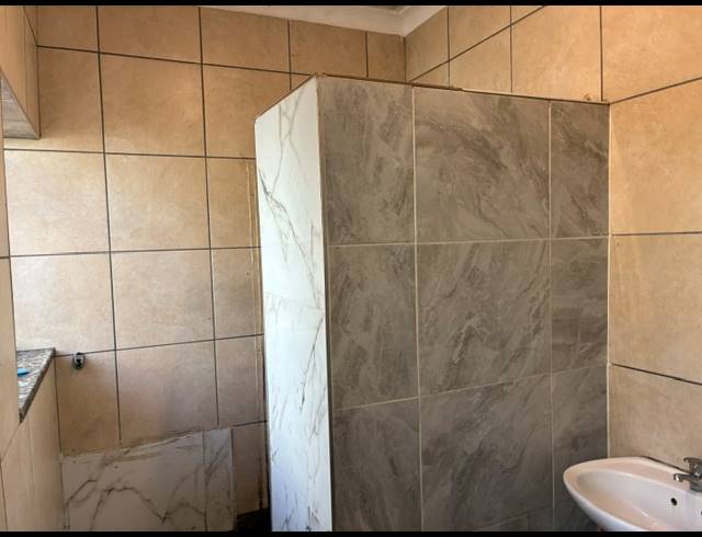 10 BEDROOM FREEHOLD FOR SALE IN EDENDALE